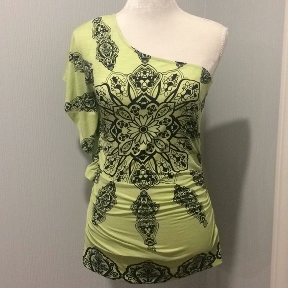 STUDIO Y Sexy One Shoulder Stretchy Ruched Top Chartreuse & Black S EUC - Picture 3 of 9